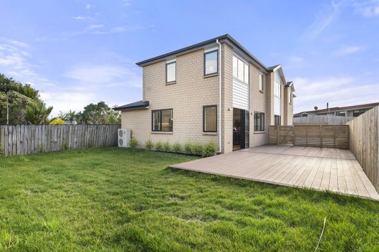 Photo of property in 38f Wicklam Lane, Greenhithe, Auckland, 0632