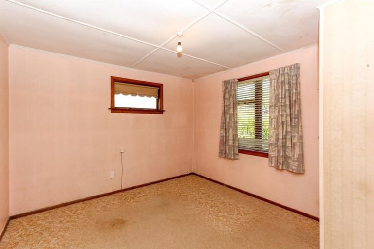 Photo of property in 5 Rimu Street, Strandon, New Plymouth, 4312