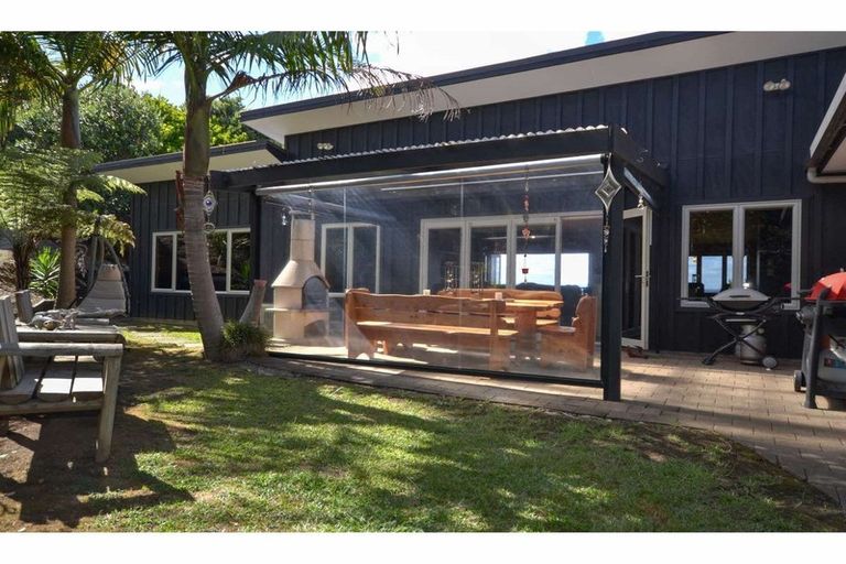 Photo of property in 240 Wharau Road, Kerikeri, 0293