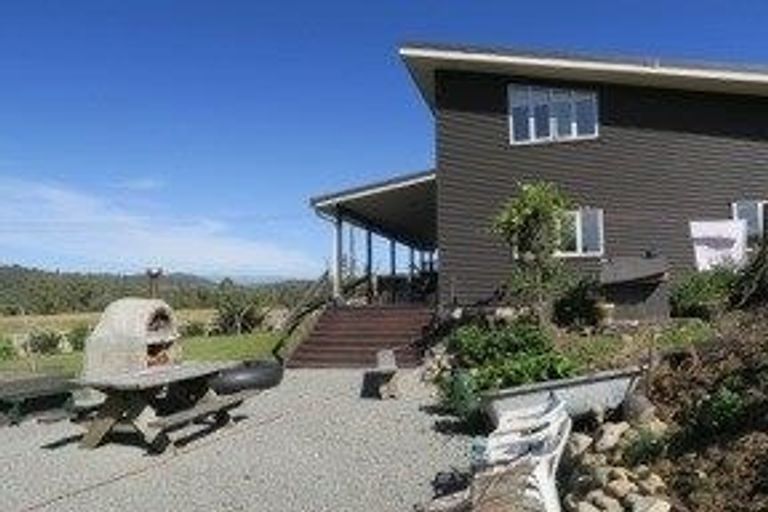 Photo of property in 14 Austin Road, Nelson Creek, Dobson, 7872