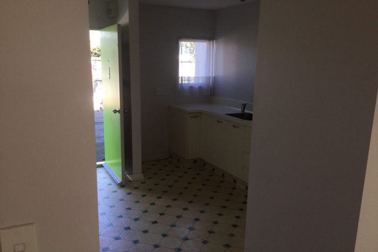 Photo of property in 4/115 Waltham Road, Sydenham, Christchurch, 8023