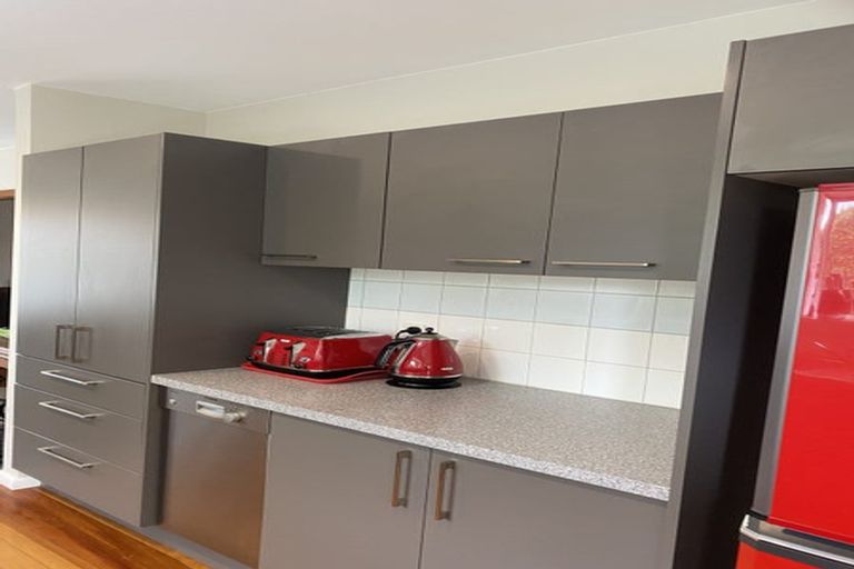 Photo of property in 90 Blackett Street, Rangiora, 7400