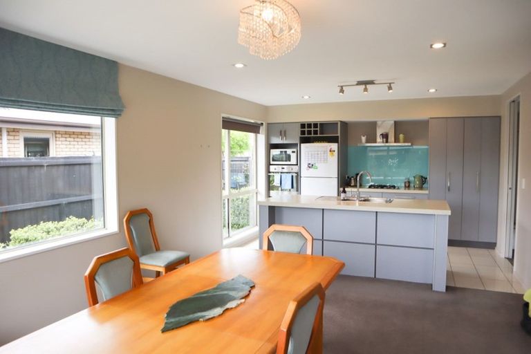 Photo of property in 12 Catkins Lane, Mairehau, Christchurch, 8052