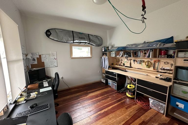 Photo of property in 43 Wilson Street, Newtown, Wellington, 6021