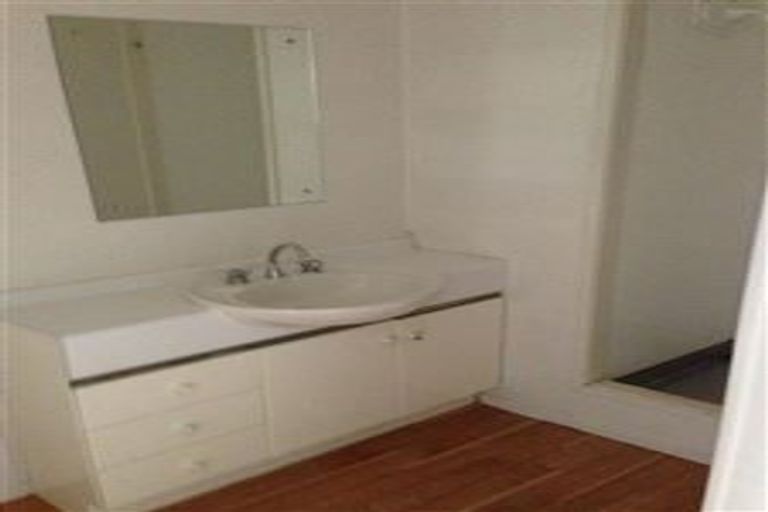 Photo of property in 16 Goldnib Place, Randwick Park, Auckland, 2105