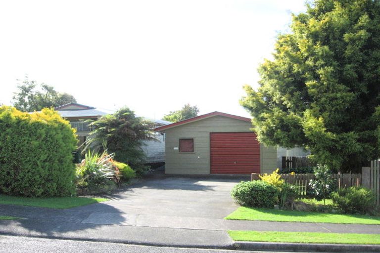 Photo of property in 11 Hillcrest Street, Tirau, 3410