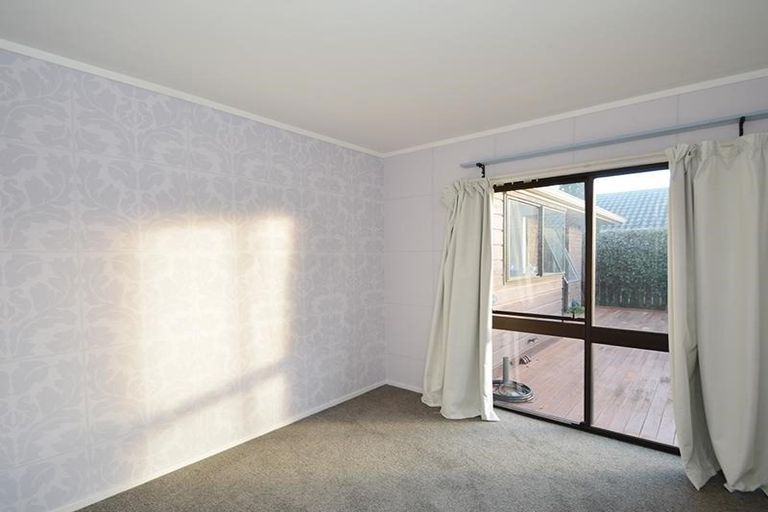 Photo of property in 1/25 Millhouse Drive, Northpark, Auckland, 2013