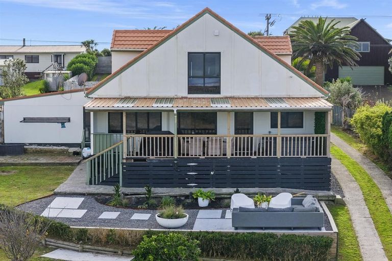 Photo of property in 196 Pukehina Parade, Pukehina, Te Puke, 3189