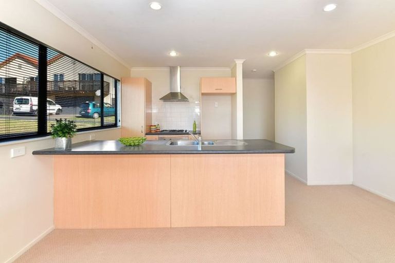 Photo of property in 18 Alverna View, Gulf Harbour, Whangaparaoa, 0930