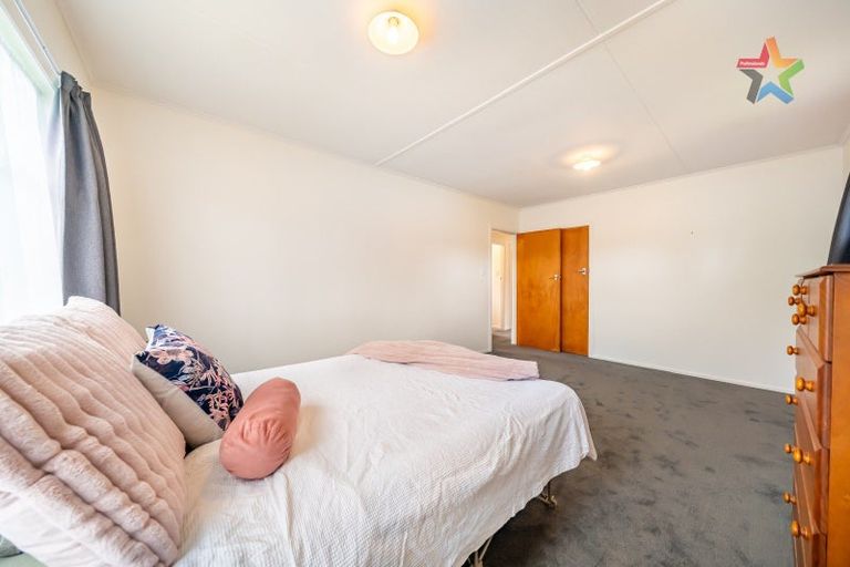 Photo of property in 43 Russell Road, Wainuiomata, Lower Hutt, 5014