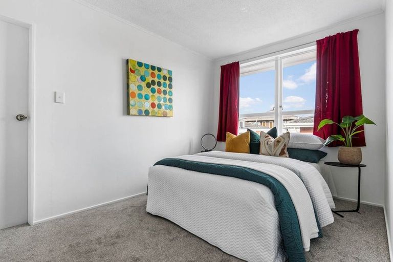 Photo of property in 1/6 Akehurst Avenue, New Lynn, Auckland, 0600