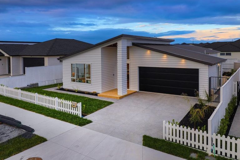 Photo of property in 192 Ahutoetoe Road, Wainui, 0932