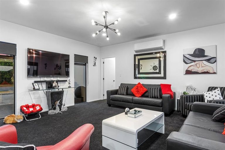 Photo of property in 3 Freeville Place, New Brighton, Christchurch, 8083