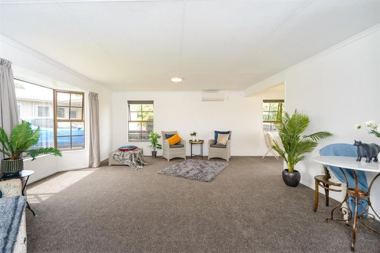 Photo of property in 5 Meads Place, Bulls, 4818