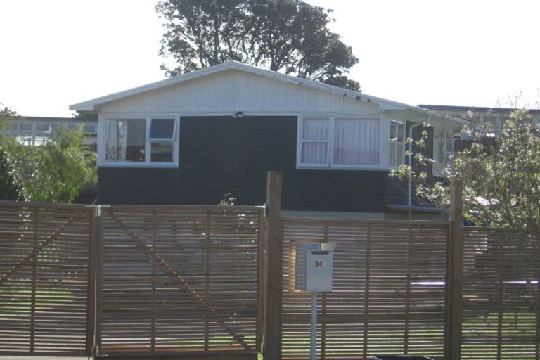 Photo of property in 30 Willoughby Avenue, Howick, Auckland, 2014