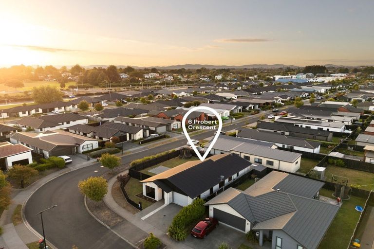 Photo of property in 6 Probert Crescent, Chartwell, Hamilton, 3210