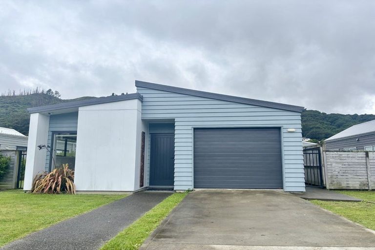 Photo of property in 88 Moohan Street, Wainuiomata, Lower Hutt, 5014