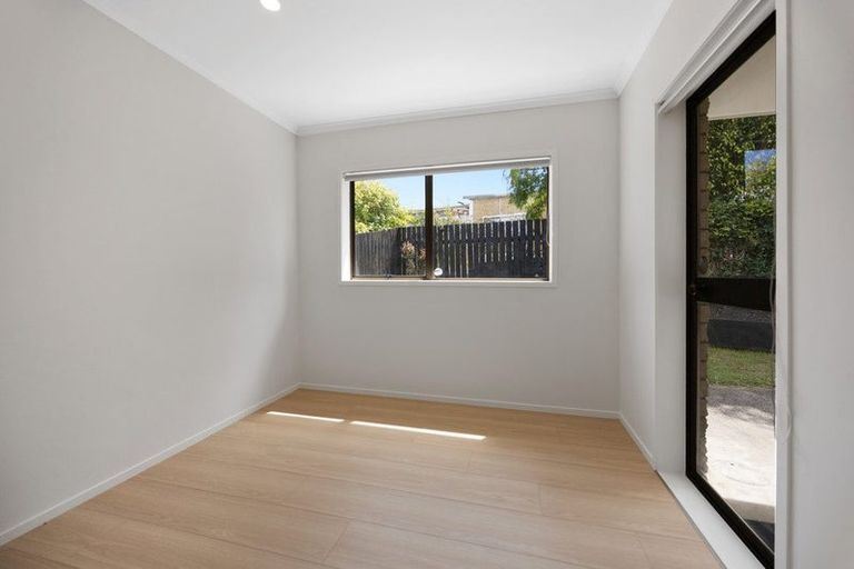 Photo of property in 1/1a Bledisloe Street, Cockle Bay, Auckland, 2014