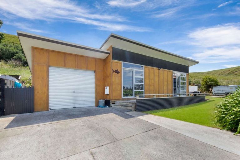 Photo of property in 97 Mowhanau Drive, Kai Iwi, Whanganui, 4574