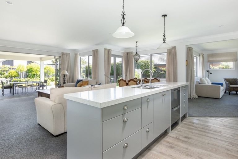 Photo of property in 44 Whakatomo Place, Havelock North, 4130