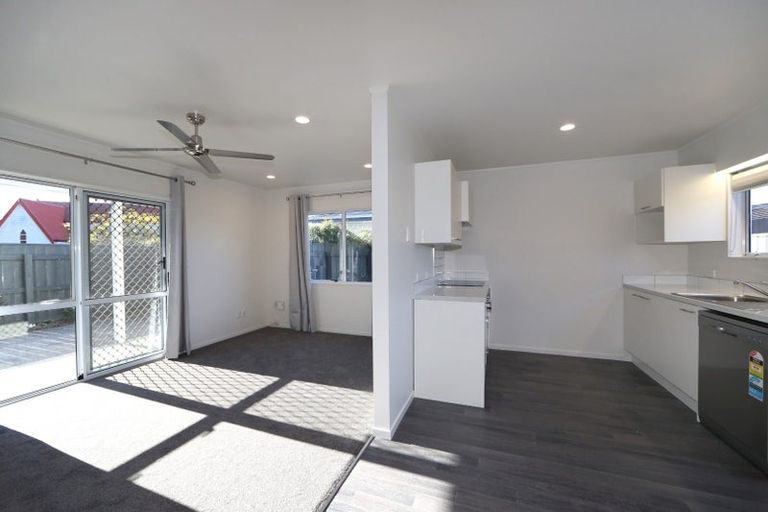 Photo of property in Ingrids Picture Framing, 102 Willowpark Road South, Parkvale, Hastings, 4122