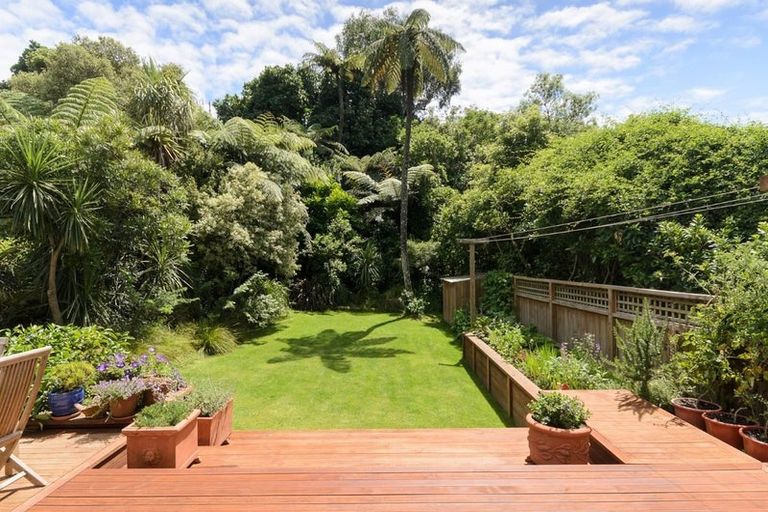Photo of property in 58 Frankmoore Avenue, Johnsonville, Wellington, 6037