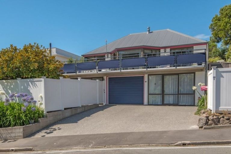 Photo of property in 13a Parau Avenue, Diamond Harbour, 8972