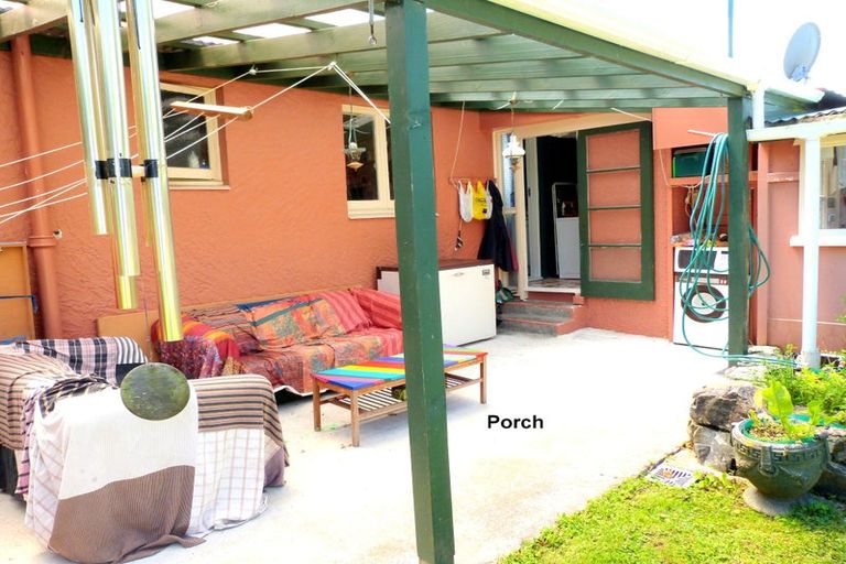 Photo of property in 43a Wyndham Road, Pinehaven, Upper Hutt, 5019