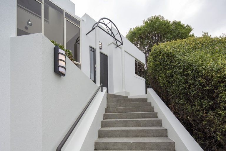 Photo of property in 11 Peregrine Place, Queenstown, 9300