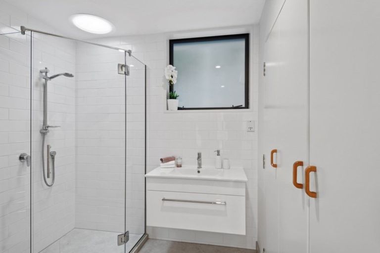 Photo of property in 23a Overdale Drive, Cashmere, Christchurch, 8022