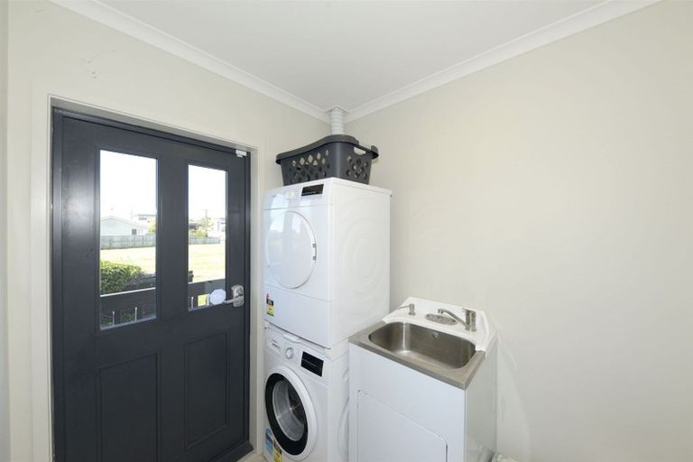 Photo of property in 21 Portchester Street, Aranui, Christchurch, 8061