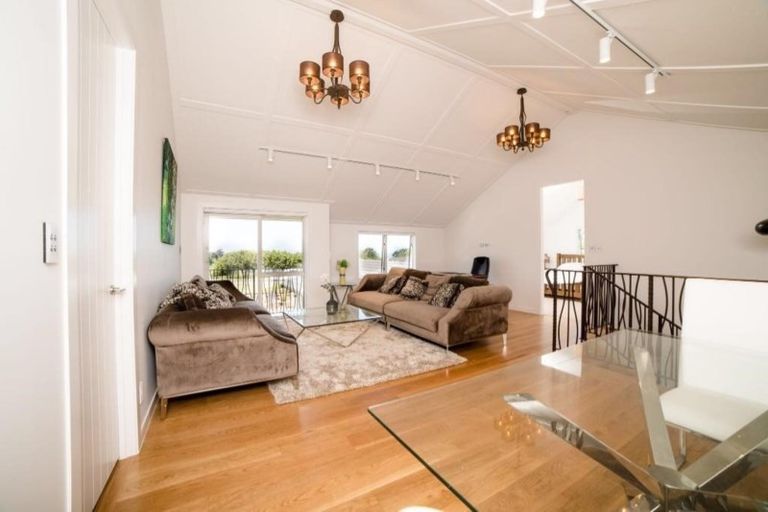 Photo of property in 187 Okura River Road, Okura, Albany, 0792