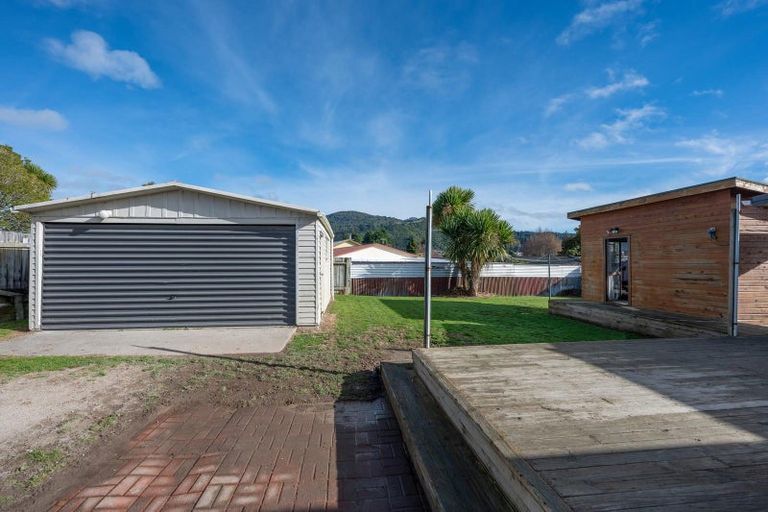 Photo of property in 2 Neil Road, Fairy Springs, Rotorua, 3015