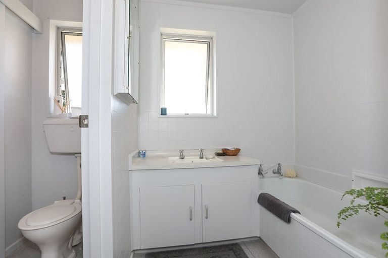 Photo of property in 17 Pirinoa Street, Feilding, 4702