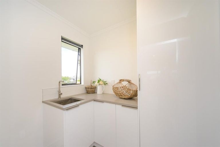 Photo of property in 5 Meads Place, Bulls, 4818