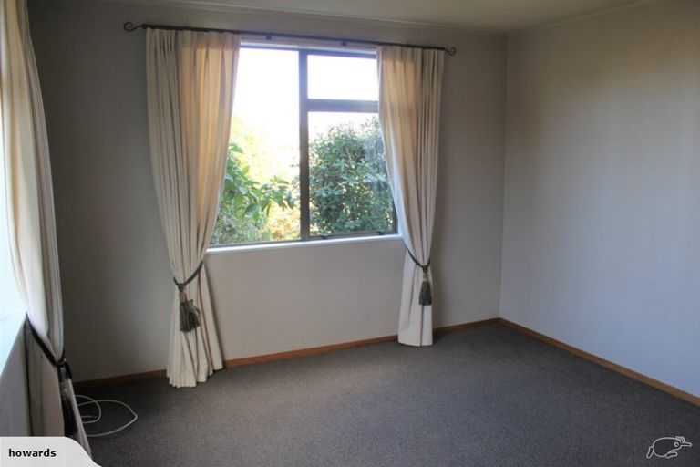 Photo of property in 74 Atherfold Crescent, Greenmeadows, Napier, 4112