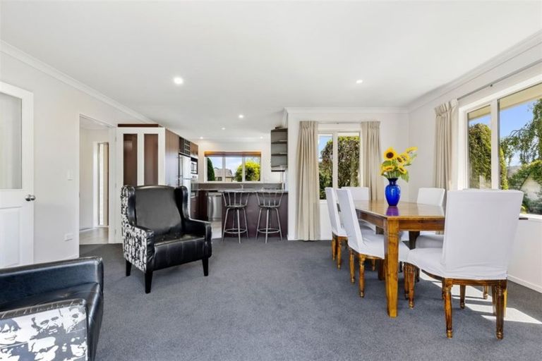 Photo of property in 10 Cathcart Crescent, Prebbleton, 7604