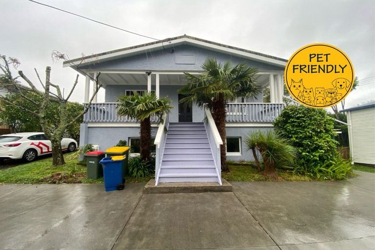 Photo of property in 80 Woodglen Road, Glen Eden, Auckland, 0602