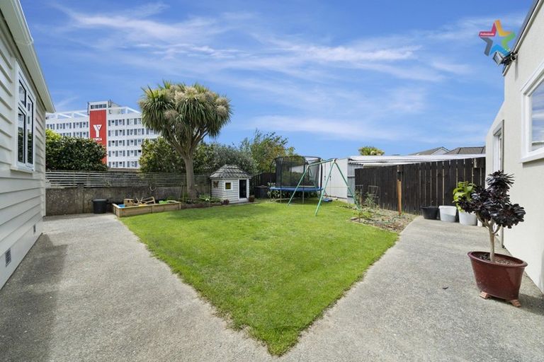 Photo of property in 75 Pilmuir Street, Hutt Central, Lower Hutt, 5010