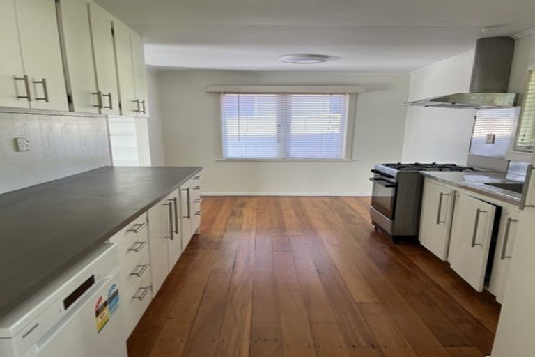 Photo of property in 73 Middle Road, Havelock North, 4130