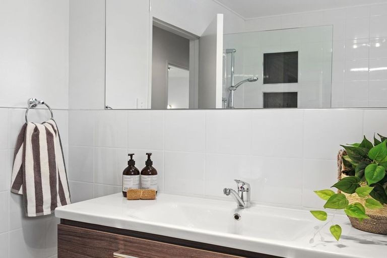 Photo of property in 10/18 Field Terrace, Upper Riccarton, Christchurch, 8041