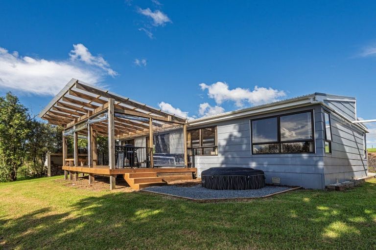 Photo of property in 400 Apotu Road, Kauri, Kamo, 0185