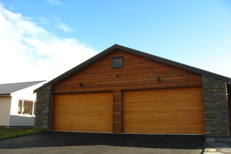 Photo of property in 5 Castalia Drive, Lake Hayes, Queenstown, 9304