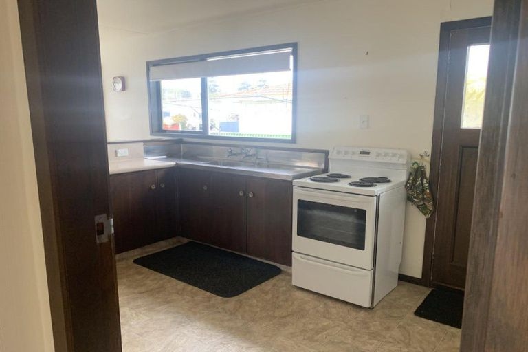 Photo of property in 12a Oxford Street, Marton, 4710