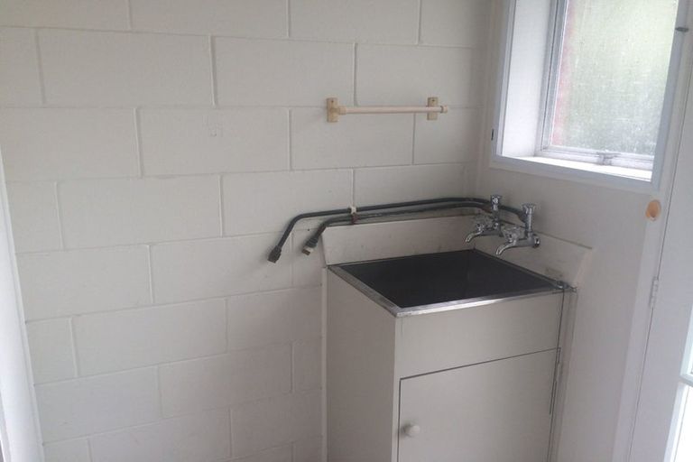 Photo of property in 2/67 Centreway Road, Orewa, 0931