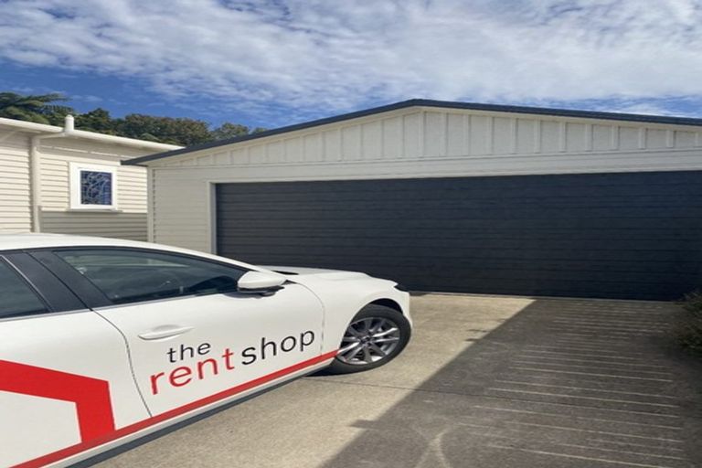 Photo of property in 3a Tupoki Street, Glen Avon, New Plymouth, 4312