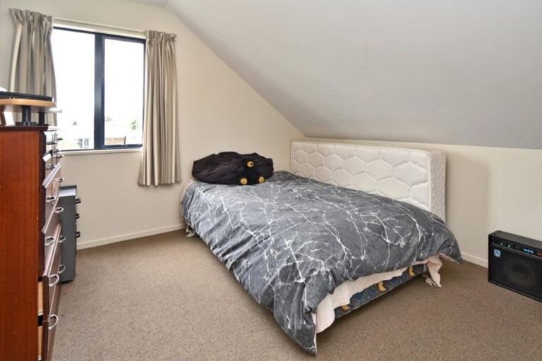 Photo of property in 1/75 Thackeray Place, Waltham, Christchurch, 8023