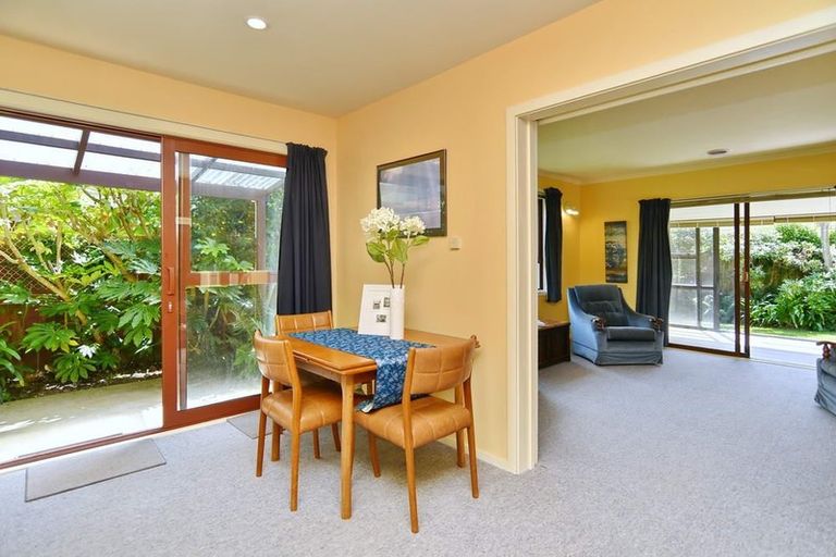 Photo of property in 2/57 Reynolds Avenue, Bishopdale, Christchurch, 8053