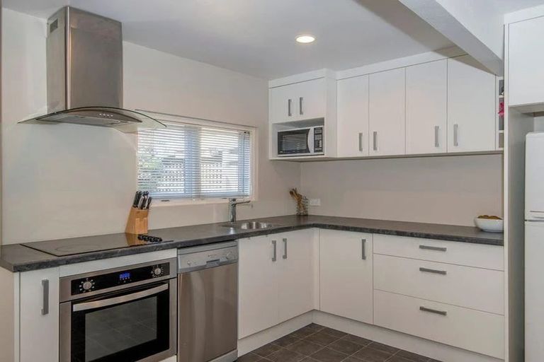 Photo of property in 4/78a Holly Road, St Albans, Christchurch, 8014