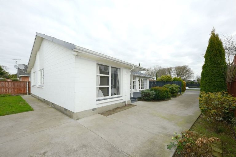 Photo of property in 34 Deepdale Street, Burnside, Christchurch, 8053